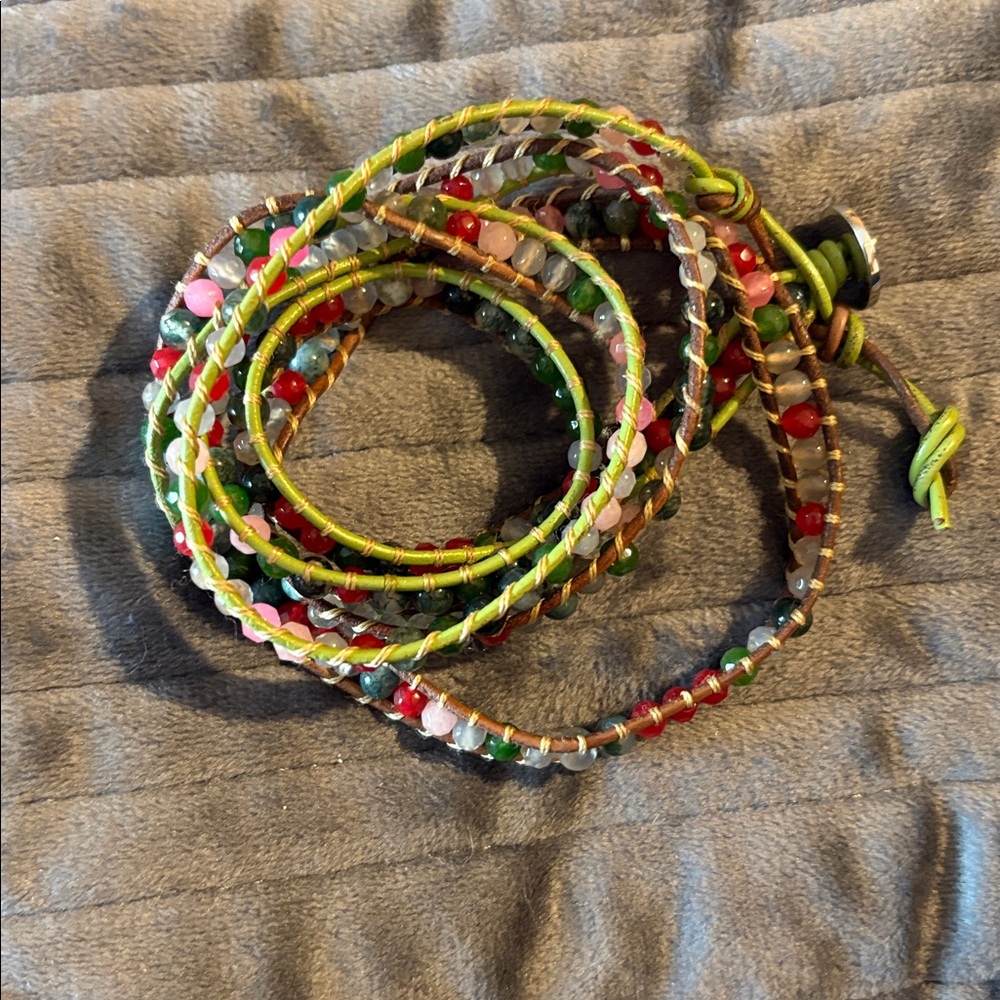 Lot of 7 Victoria Emerson bracelets - Picture 3 of 9